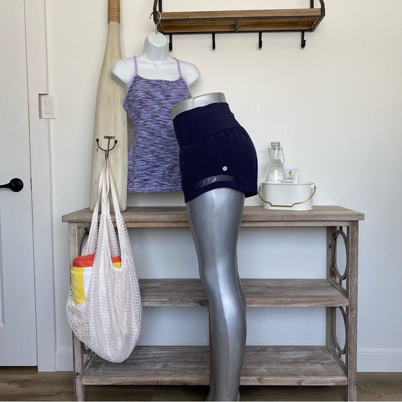 Rare Lululemon Power Y Tank Size 8 - Picture 8 of 8